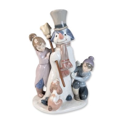 Sale Photo Thumbnail #25: Lladro Porcelain Figurine, The Snow Man 01005713
