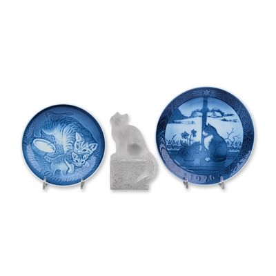 Sale Photo Thumbnail #144: 3pc Royal Copenhagen Porcelain Cat Plates with a Crystal Cat Paperweight