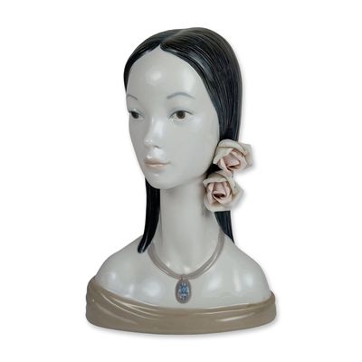 Sale Photo Thumbnail #346: Lladro La Maja Porcelain Woman Bust 4668