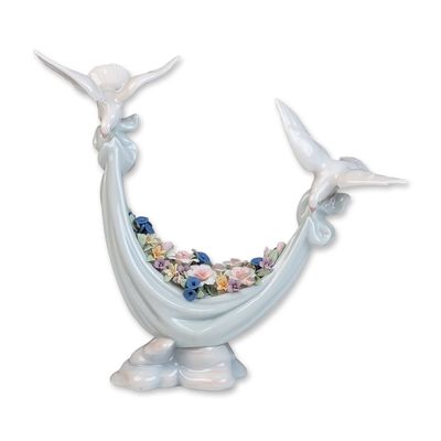 Sale Photo Thumbnail #204: Lladro Porcelain Doves Figurine, Petals of Peace 01006579