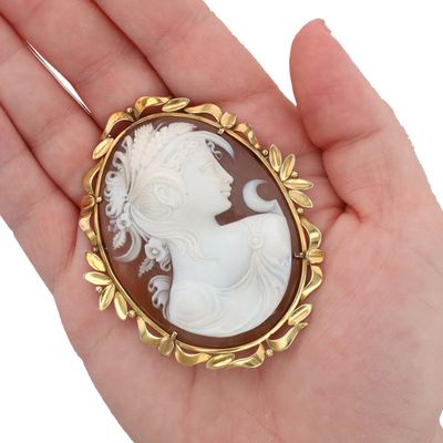 Sale Photo Thumbnail #355: 18K Gold Large Ornate Carved Cameo Brooch