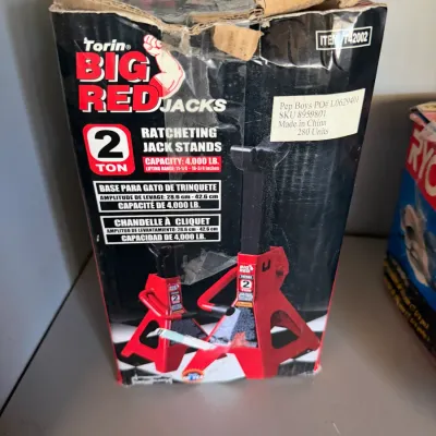 Torin Big Red 2-Ton Ratcheting Jack Stands