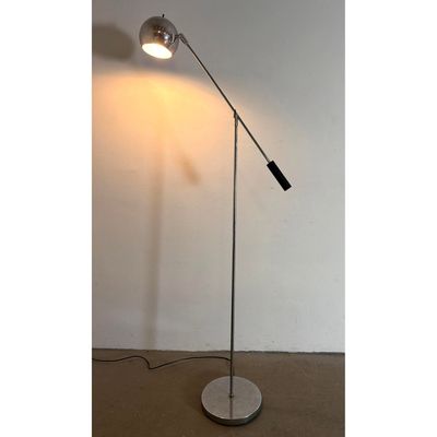 Sonneman Attributed  Mid Century Modern Adjustable Chrome Eyeball Boom Floor Lamp. Multi axis articu