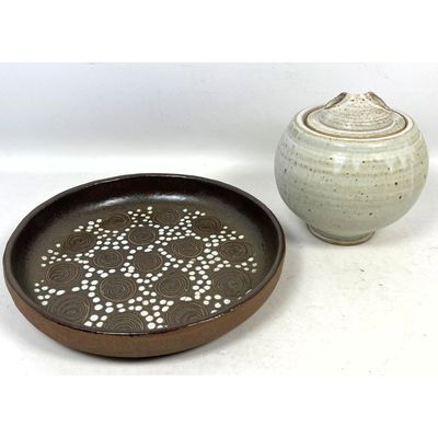 2pc MCM Pottery.  GORDON MARTZ for MARSHALL STUDIOS Ceramic Platter. Incised and Glazed Circle and D