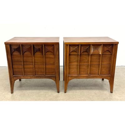 Pr KENT COFFEY Perspecta Walnut and Rosewood 3 Drawer Night Stands. Bowed Rosewood Modernist Pulls.