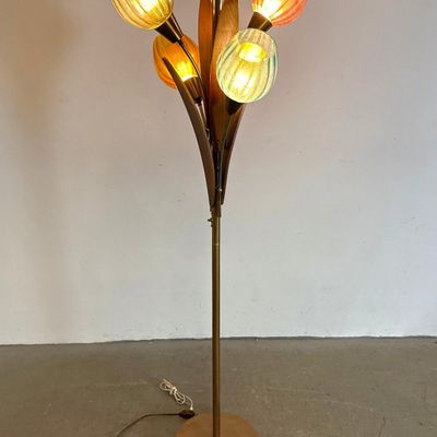 Vintage 4 arm glass shade tulip floor lamp. Mid Century Modern