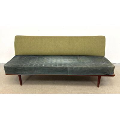 Peter Hvidt for France and Daverkosen Day Bed Sofa. Minerva sofa. original spring cushions.