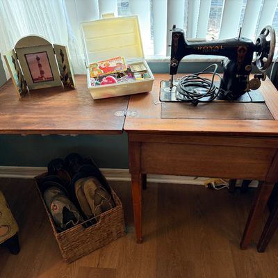 Estate sale photo