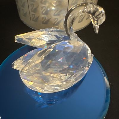 Swarovski Silver Crystal Two-Piece set Swan Figurine and Blue Mirrored Base