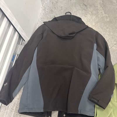 Seven piece clothing set - three jackets, one cashmere hoodie, one orange tech fleece two long sleeve T-shirts. All size large in good...
