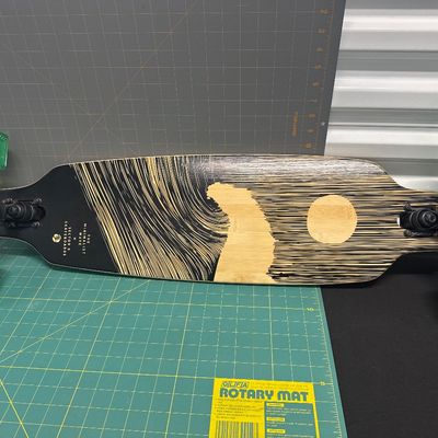 Sector 9 long board. Minimalist wave.