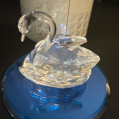 Swarovski Silver Crystal Two-Piece set Swan Figurine and Blue Mirrored Base
