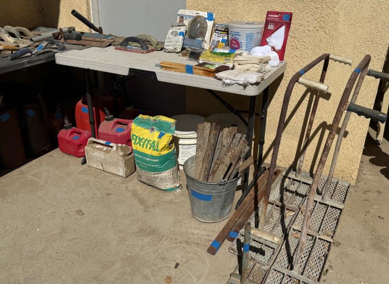 Estate sale photo