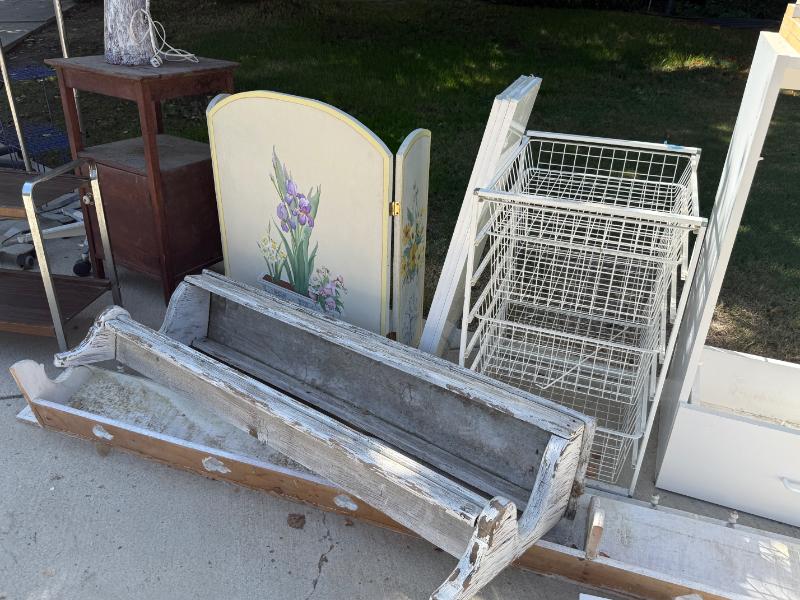 Estate sale photo