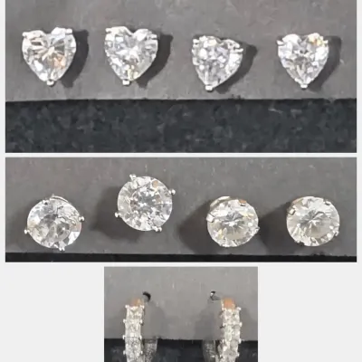 Glass Stud Earrings 