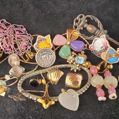 Assorted Costume/Fashion Jewelry 