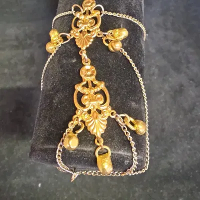 Bracelet/ Hand Harness 