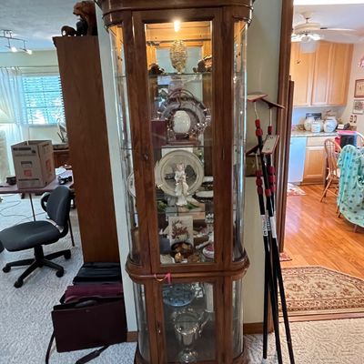 Sale Photo Thumbnail #9: Curio cabinets, Collectables, China, Silver
