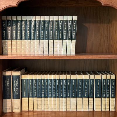 Sale Photo Thumbnail #10: Complete World Book Encyclopedia Set
