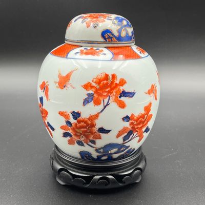 Sale Photo Thumbnail #40: Oriental Pottery