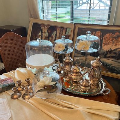 Sale Photo Thumbnail #6: Cake Display Set, Silver serving, Artwork