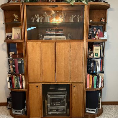 Sale Photo Thumbnail #34: Entertainment Center, curio cabinet, bookshelf