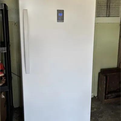 Insignia upright freezer