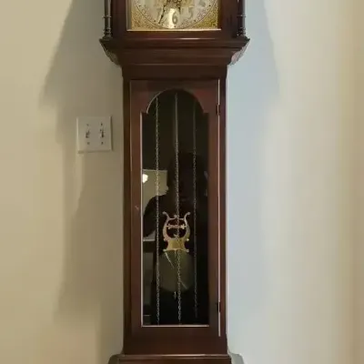 Barwick Grandfather Clock (LR)