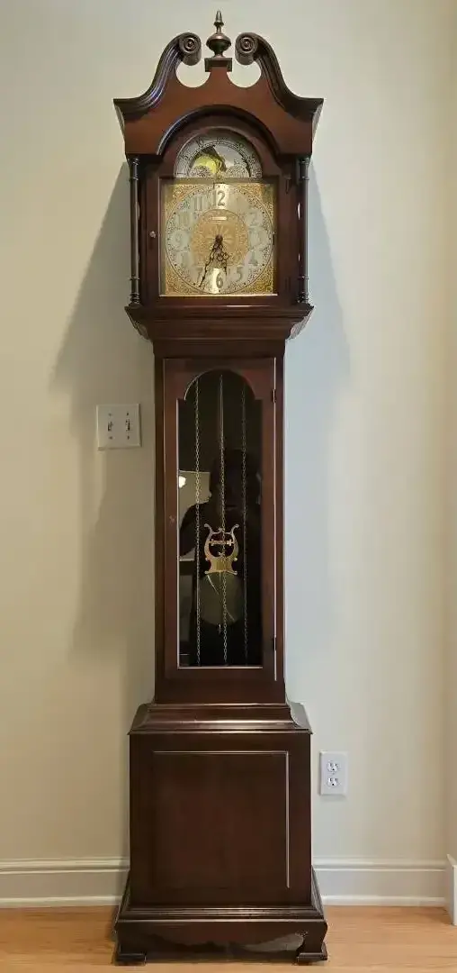 Barwick Grandfather Clock (LR)