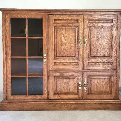 Oak Entertainment Cabinet (L)