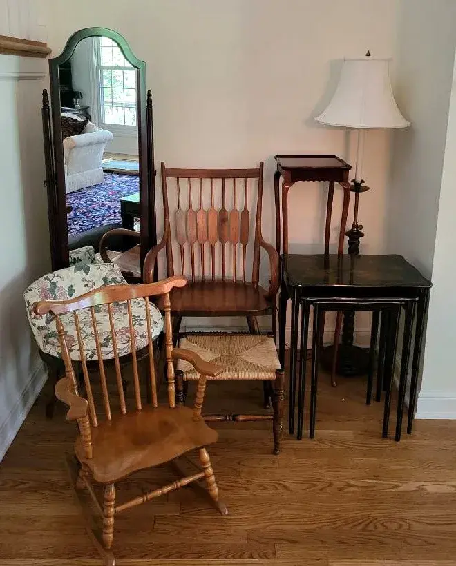 Small Furniture Lot (LR)