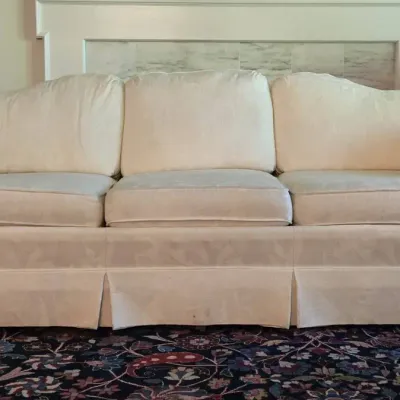 E. Eggert & Sons Sofa (LR)