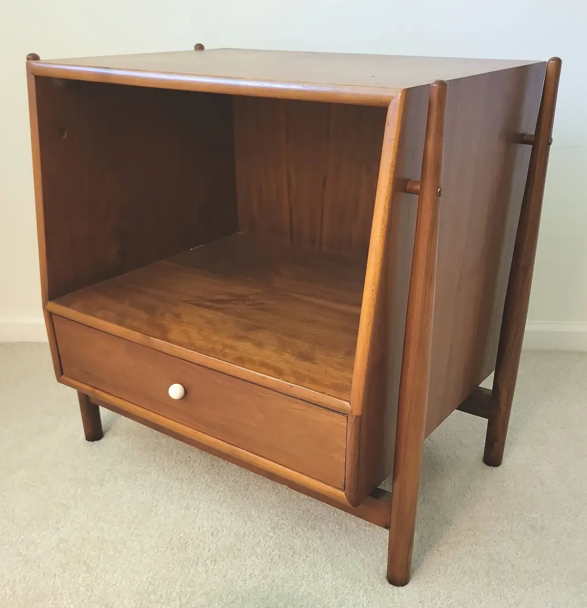 MCM End Table (A)