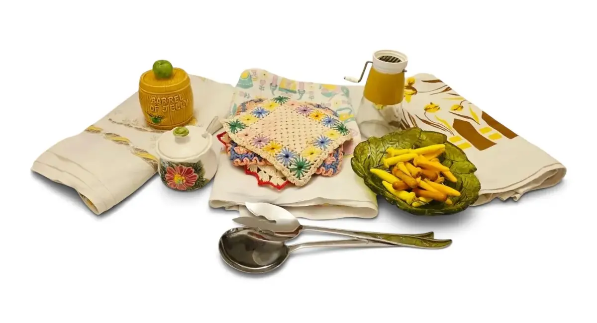 Vintage Kitchen Tablecloths, Jelly Jars, & More