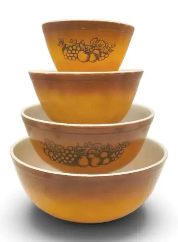 Pyrex Old Orchard Nesting Mixing Bowls - Set of 4
