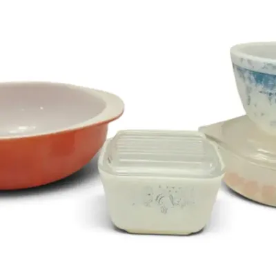 Pyrex Mixing Bowls, Casserole, & Refrigerator Dish