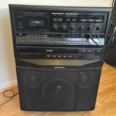 Pioneer LaserKaraoke CLK-V900 | LaserDisc Karaoke System With Speaker
