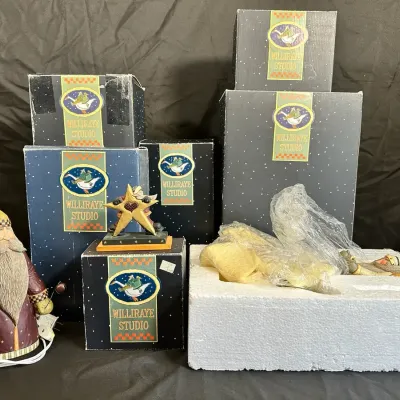 Williraye Studio Christmas Figurine Collection | Santa Claus & Holiday Decor