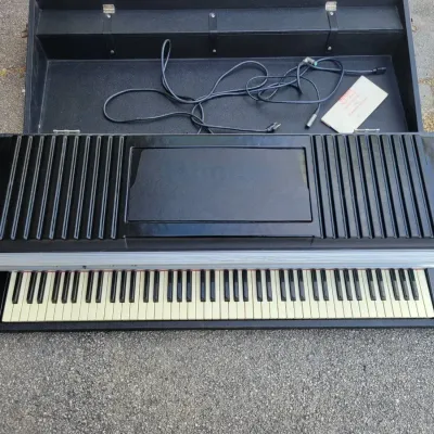 Vintage Rhodes Eighty Eight Suitcase Electric Piano | Fender Rhodes