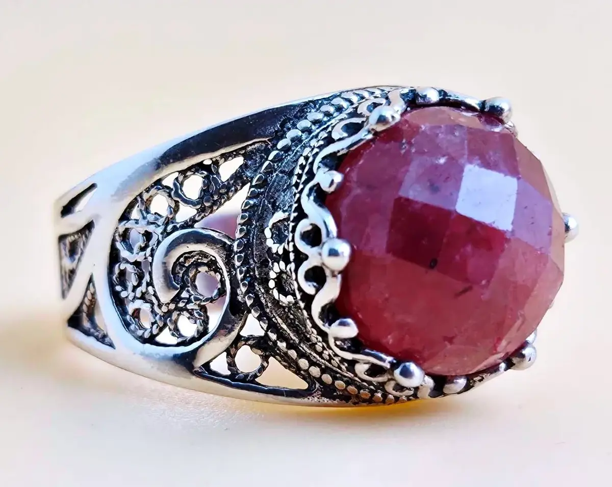 Natural Ruby Faceted Cabochon Sterling Silver Ornate Ring 