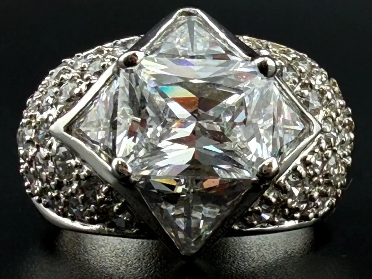 Clear Stone Sterling Silver Ring 