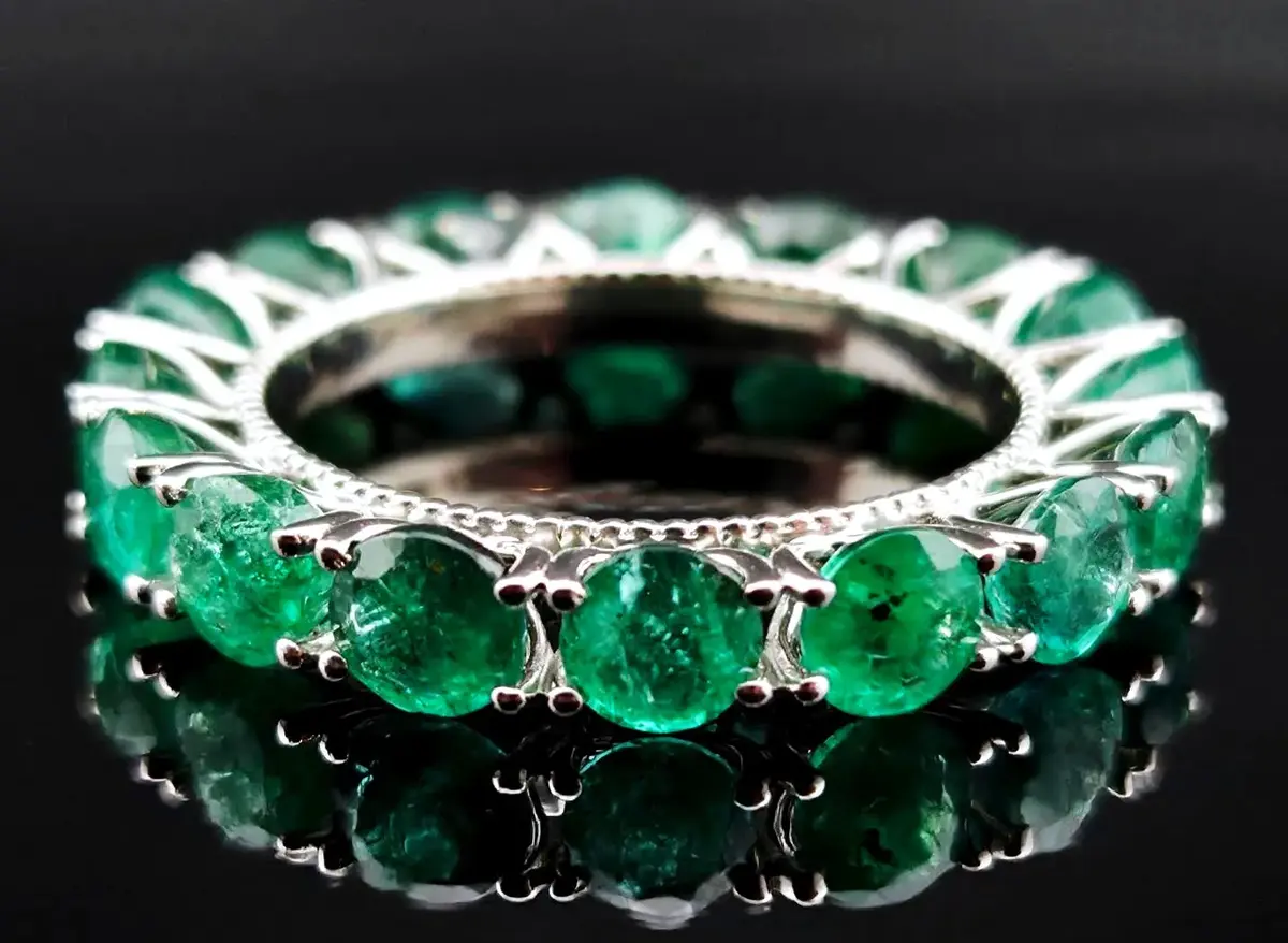 4.29ctw Emerald Platinum Eternity Band Ring
