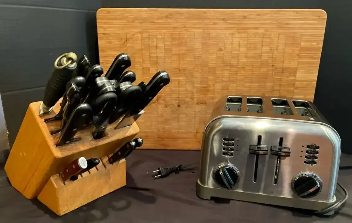 Peter Kump’s Knife Set, Cuisinart Toaster & Cutting Board