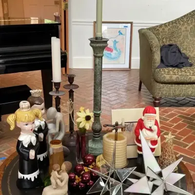 Holiday Décor, Candlesticks, Sculptures & Moravian Stars