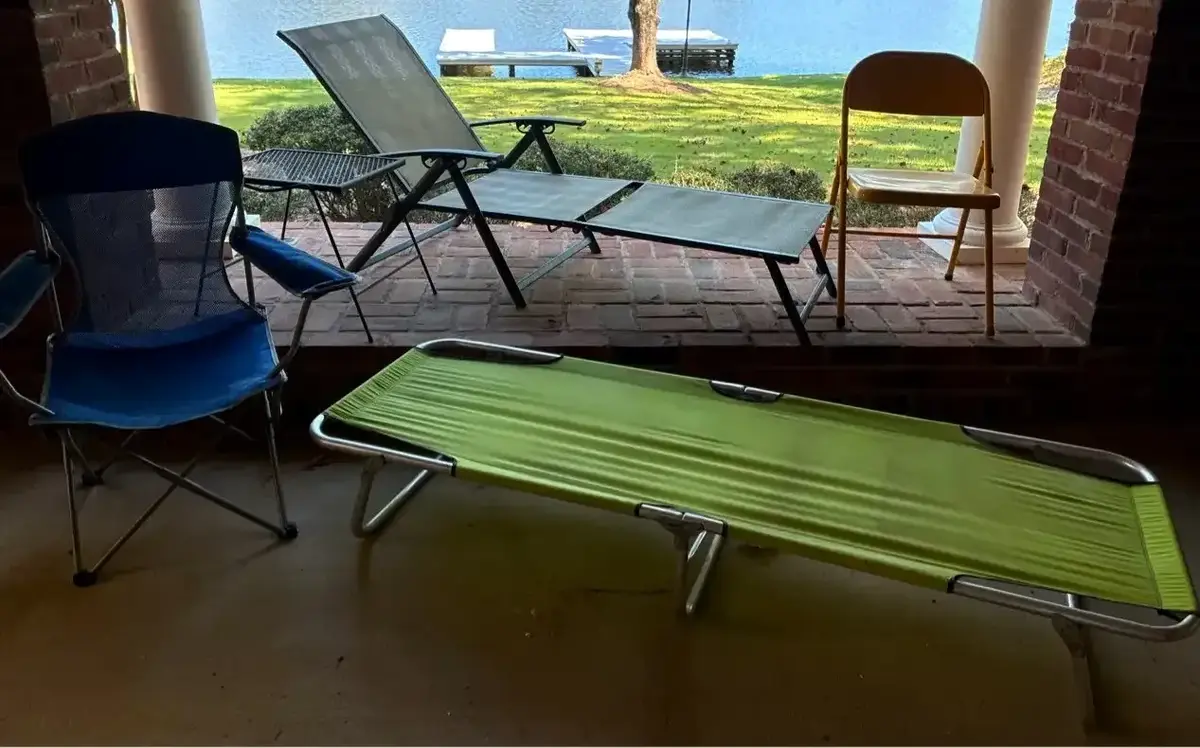 Outdoor Chaise, Camp Cot & Folding Seating