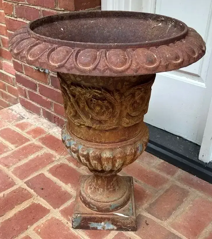 Ornate Cast Iron Garden Urn Planter (2 of 2)