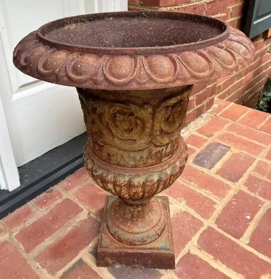 Ornate Cast Iron Garden Urn Planter (1 of 1)