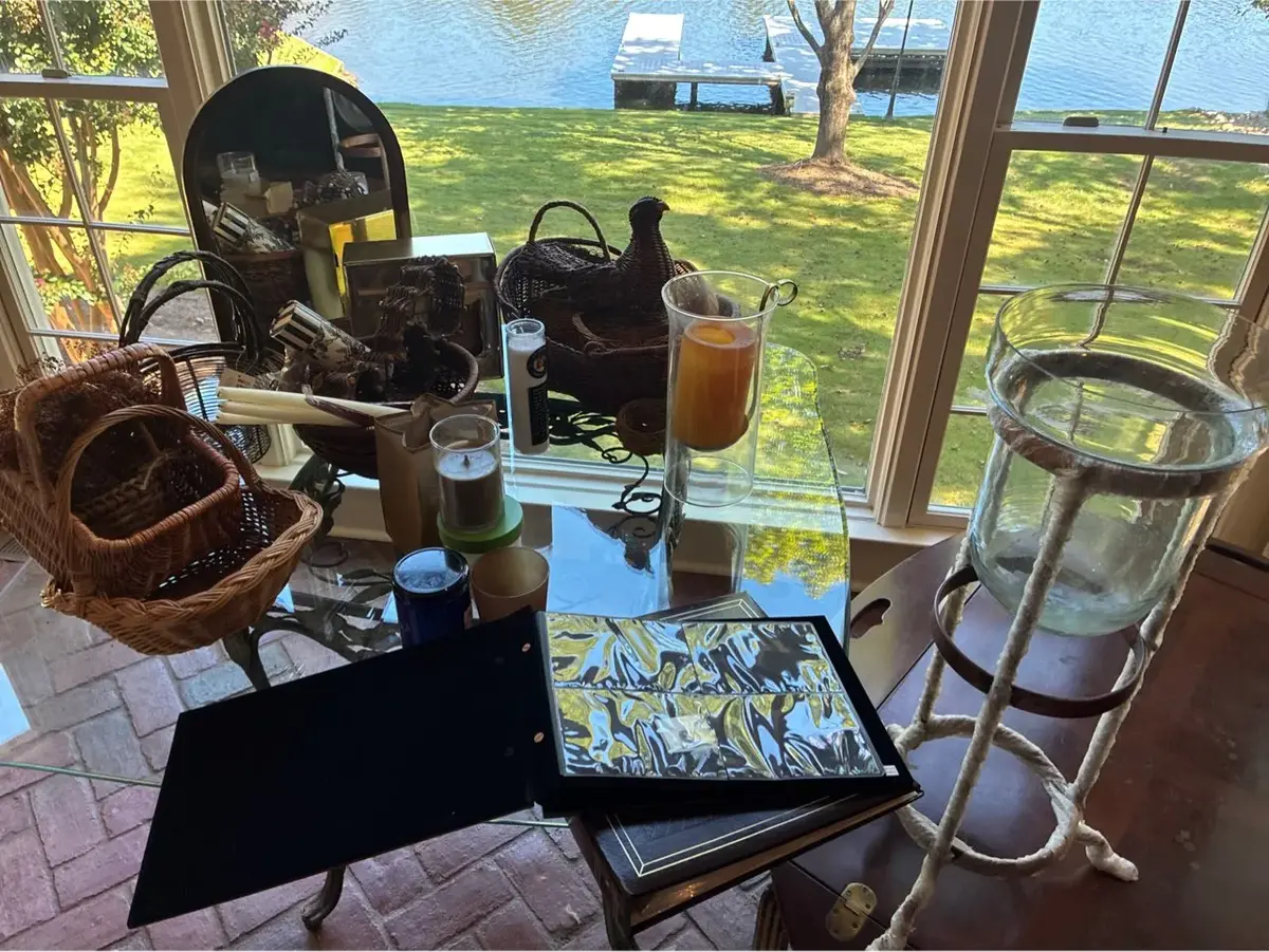 Candles, Baskets & Decorative Accents