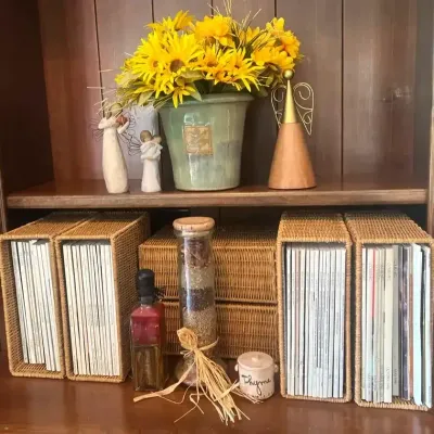 Decor, Magazines & Woven Baskets