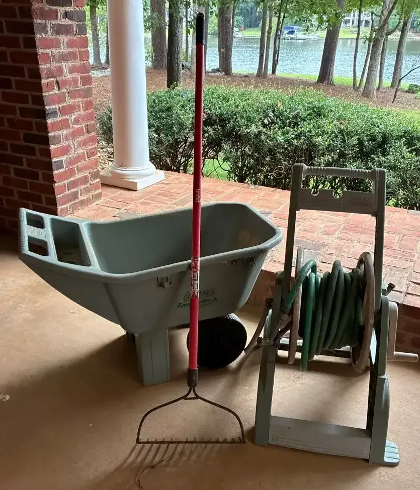 AMES Wheelbarrow, Garden Hose Reel & Lawn Tools